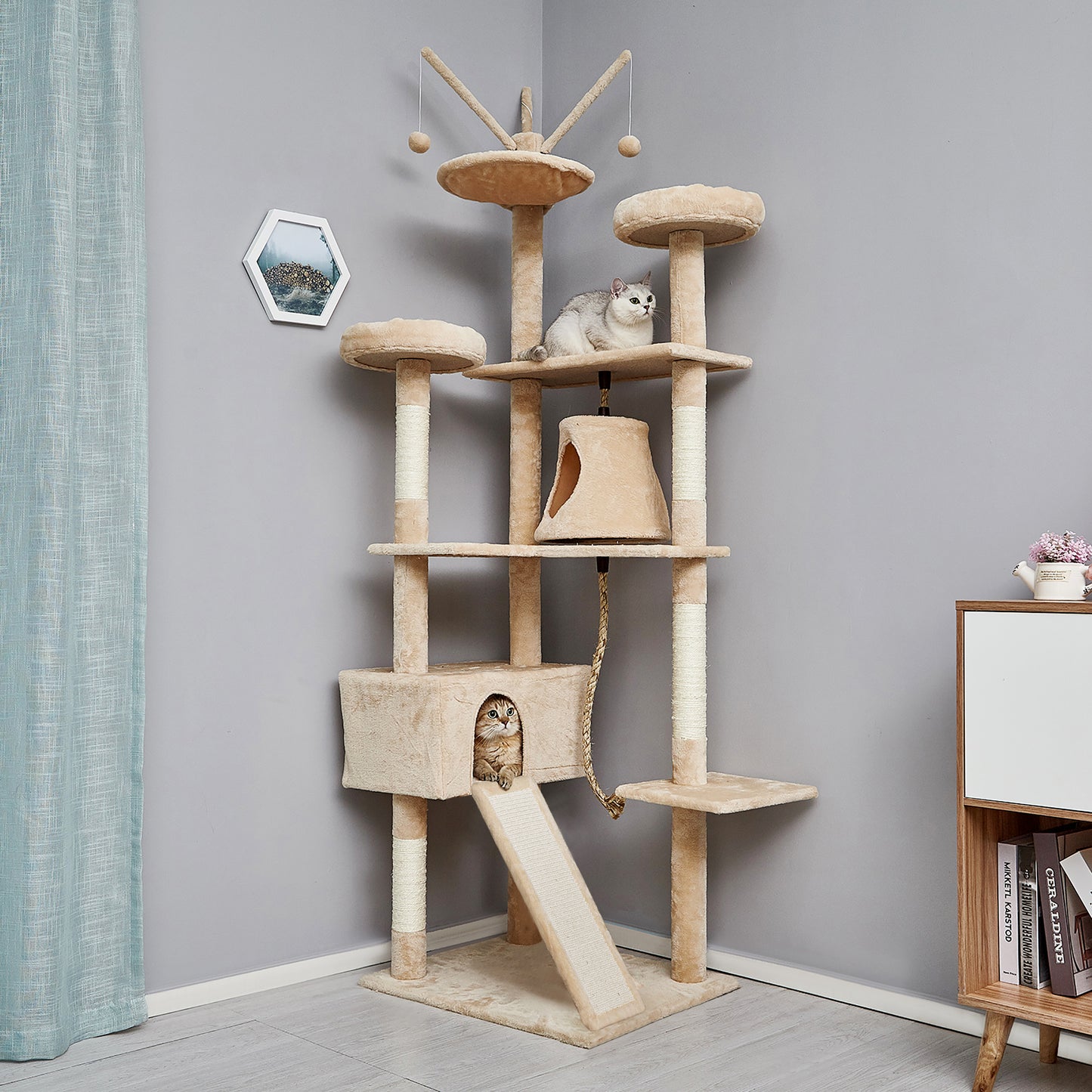 Cat Scratching Tree,Large Size, Seven Levels of Different Heights